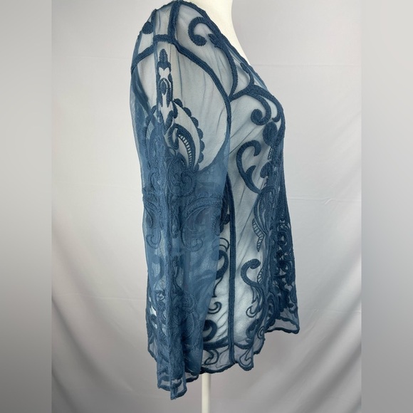 Express Embroidered lace long sleeve scoop neck blouse Women’s size M - Picture 5 of 14